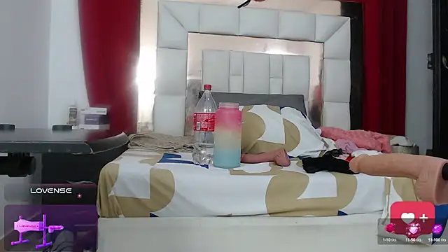 Snapshot of candyrojas chatting on 09/30/25, 06:18 candyrojas online show from 09/30/25, 06:18