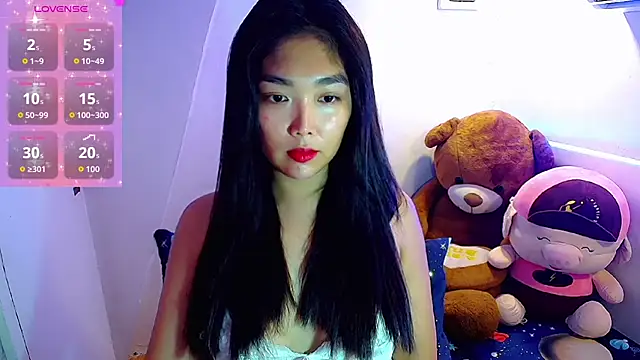 TR4NSCUTI3 online show from 10/05/25, 07:23