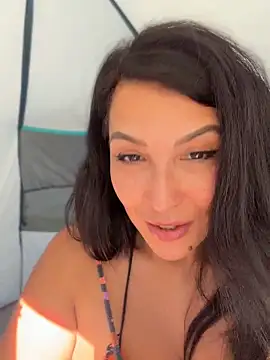 Snapshot of Cataleya80 chatting on 06/01/26, 05:14 Cataleya80 online show from 06/01/26, 05:14