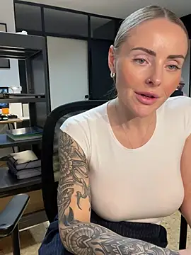 EmaSalis online show from 01/27/25, 02:24