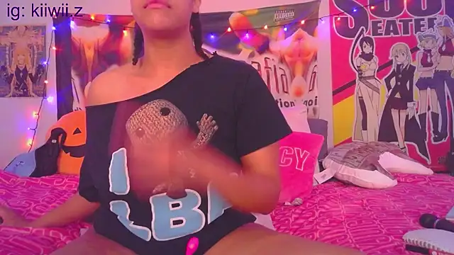 Snapshot of N1NT3NDH03 chatting on 02/06/25, 05:35 N1NT3NDH03 online show from 02/06/25, 05:35