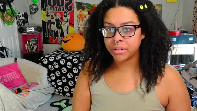 Snapshot of N1NT3NDH03 chatting on 09/11/25, 02:06 N1NT3NDH03 online show from 09/11/25, 02:06