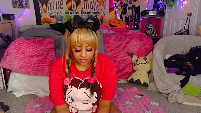 Snapshot of N1NT3NDH03 chatting on 10/24/25, 05:15 N1NT3NDH03 online show from 10/24/25, 05:15