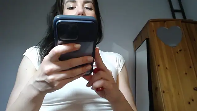 Lisakisss online show from 05/26/26, 06:37