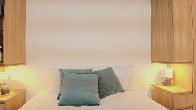 Isabella Harley online show from 09/15/25, 01:55