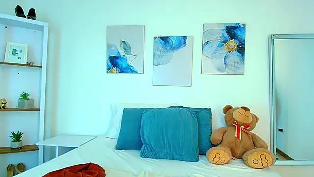 Isabella Harley online show from 03/30/26, 01:23