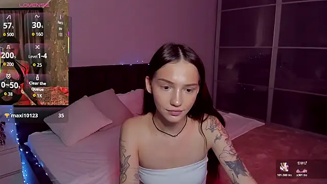 Snapshot of SophieCatty chatting on 06/12/26, 10:58 SophieCatty online show from 06/12/26, 10:58