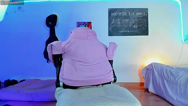 Snapshot of RyanCarter_ chatting on 12/07/24, 03:08 RyanCarter  online show from 12/07/24, 03:08