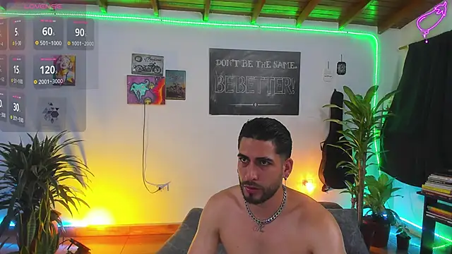 Snapshot of RyanCarter_ chatting on 10/13/25, 12:32 RyanCarter  online show from 10/13/25, 12:32