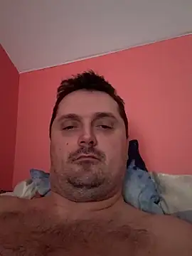 Snapshot of Corle124 chatting on 02/07/25, 10:52 Corle124 online show from 02/07/25, 10:52