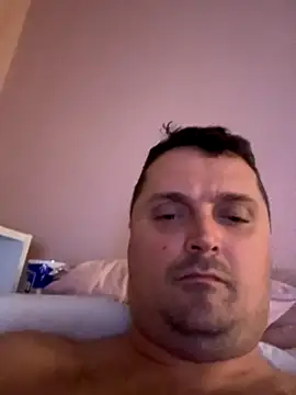 Snapshot of Corle124 chatting on 11/08/25, 10:19 Corle124 online show from 11/08/25, 10:19