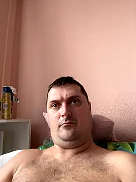 Snapshot of Corle124 chatting on 11/12/25, 02:39 Corle124 online show from 11/12/25, 02:39