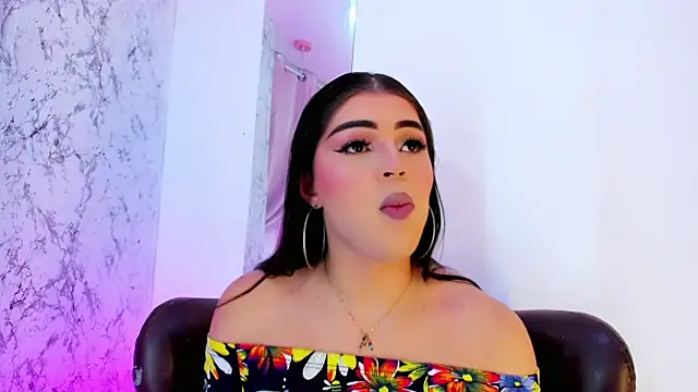 Alexandra Hornny online show from 03/10/25, 12:04