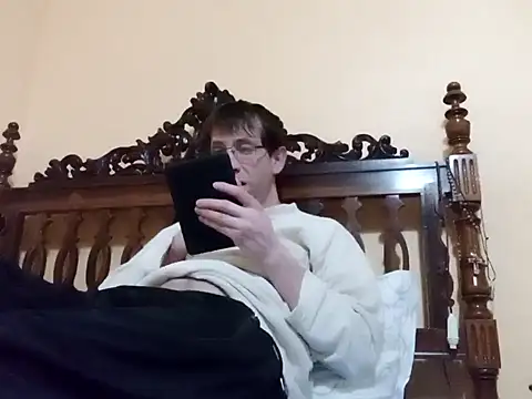 Snapshot of White_rabbit_ chatting on 01/05/25, 09:25 White rabbit  online show from 01/05/25, 09:25