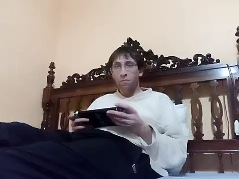 Snapshot of White_rabbit_ chatting on 01/10/25, 05:24 White rabbit  online show from 01/10/25, 05:24