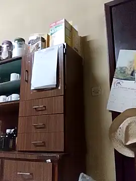 Snapshot of White_rabbit_ chatting on 01/17/25, 09:06 White rabbit  online show from 01/17/25, 09:06