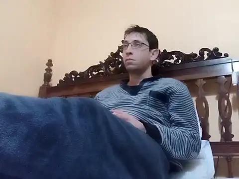 Snapshot of White_rabbit_ chatting on 01/20/25, 01:07 White rabbit  online show from 01/20/25, 01:07