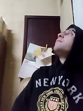 Snapshot of White_rabbit_ chatting on 01/20/25, 09:11 White rabbit  online show from 01/20/25, 09:11