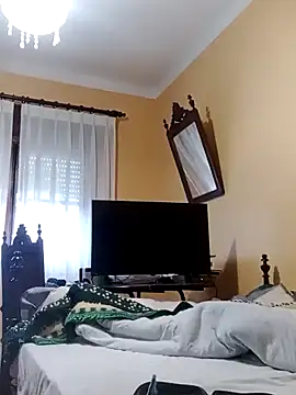 Snapshot of White_rabbit_ chatting on 01/23/25, 09:39 White rabbit  online show from 01/23/25, 09:39