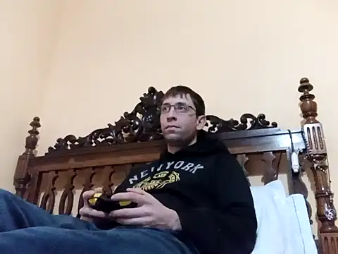 Snapshot of White_rabbit_ chatting on 01/24/25, 08:34 White rabbit  online show from 01/24/25, 08:34