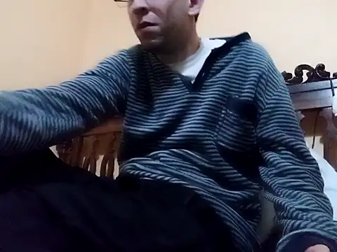 Snapshot of White_rabbit_ chatting on 02/06/25, 08:34 White rabbit  online show from 02/06/25, 08:34