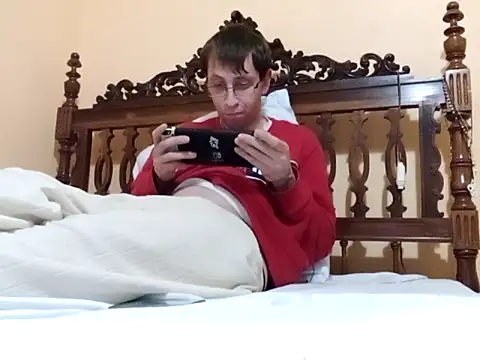 Snapshot of White_rabbit_ chatting on 03/08/25, 11:39 White rabbit  online show from 03/08/25, 11:39