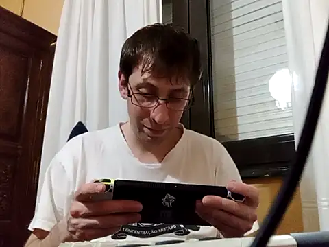 Snapshot of White_rabbit_ chatting on 03/12/25, 08:52 White rabbit  online show from 03/12/25, 08:52