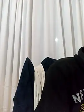 Snapshot of White_rabbit_ chatting on 03/13/25, 07:17 White rabbit  online show from 03/13/25, 07:17