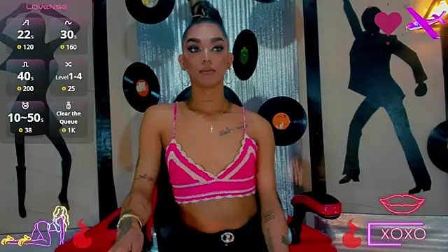 nickyminach  online show from 09/16/25, 07:15