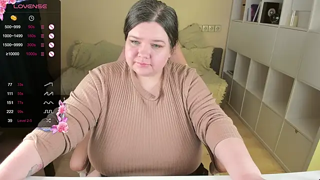 PlumPie online show from 11/12/25, 12:55