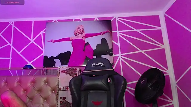 Ortegakim online show from 01/05/25, 10:43