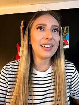 Eva Ryen online show from 09/17/25, 04:19