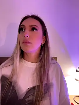 Eva Ryen online show from 11/06/25, 04:52