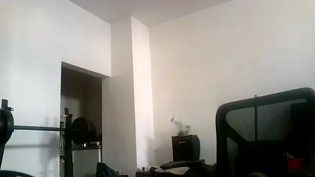 Snapshot of Superbearc89 chatting on 11/23/25, 12:27 Superbearc89 online show from 11/23/25, 12:27