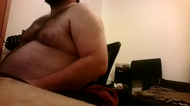 Snapshot of Superbearc89 chatting on 01/11/26, 01:43 Superbearc89 online show from 01/11/26, 01:43