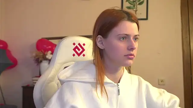 doll lesli online show from 02/13/25, 02:20