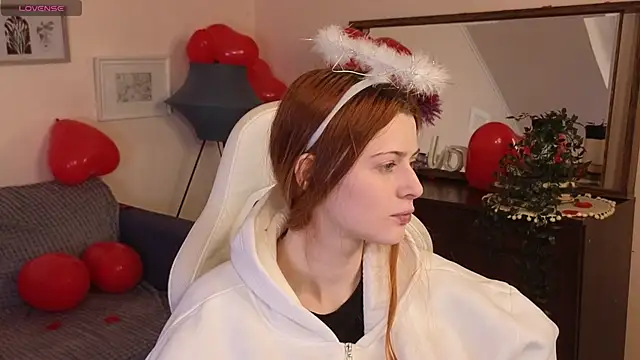 doll lesli online show from 02/15/25, 02:44