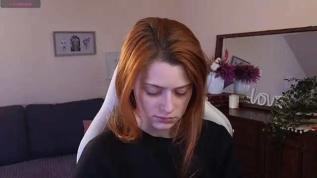 doll lesli online show from 02/24/25, 02:26