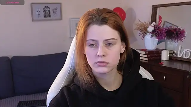 doll lesli online show from 02/25/25, 02:22