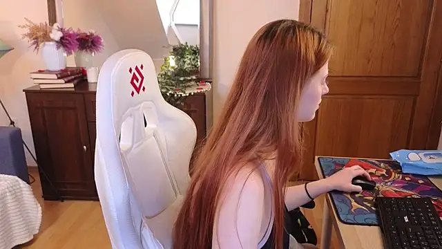 doll lesli online show from 03/17/25, 02:12