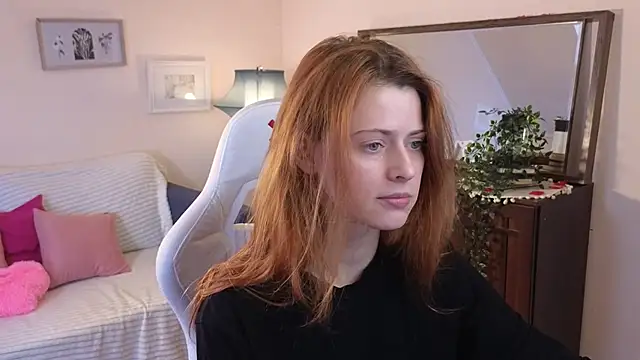 doll lesli online show from 03/19/25, 02:24