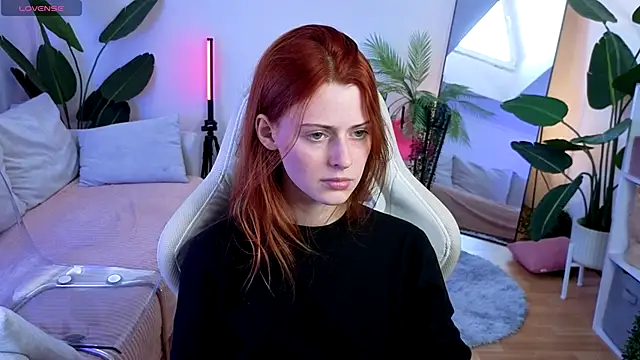 doll lesli online show from 11/08/25, 10:04