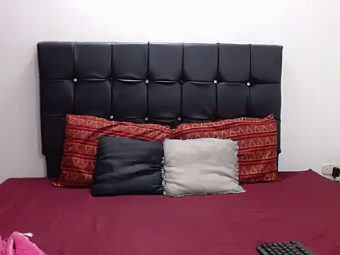 Violette Adams online show from 02/11/25, 12:27