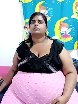 SusanaEshwar online show from 04/17/26, 04:21