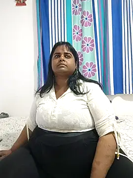 SusanaEshwar online show from 07/17/26, 06:35