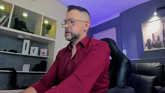 MrFrank tattoo online show from 11/15/25, 03:08