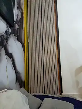 LizzRouse online show from 10/29/25, 01:24