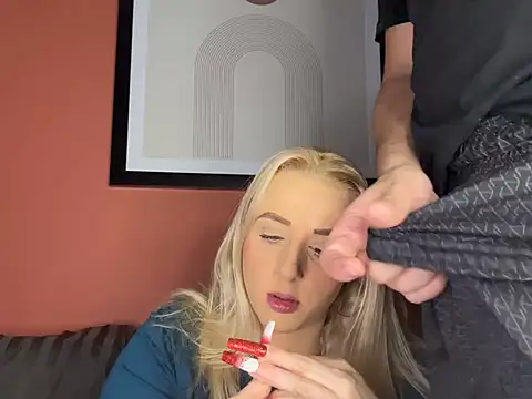 Strongqueen online show from 12/28/24, 08:04