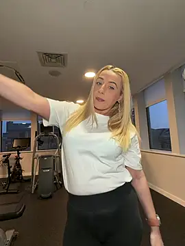 Strongqueen online show from 03/22/26, 06:33