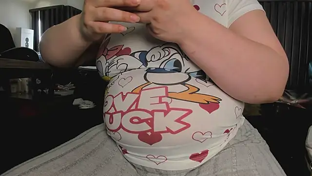 Snapshot of _rebecca1 chatting on 06/03/26, 01:30 rebecca1 online show from 06/03/26, 01:30